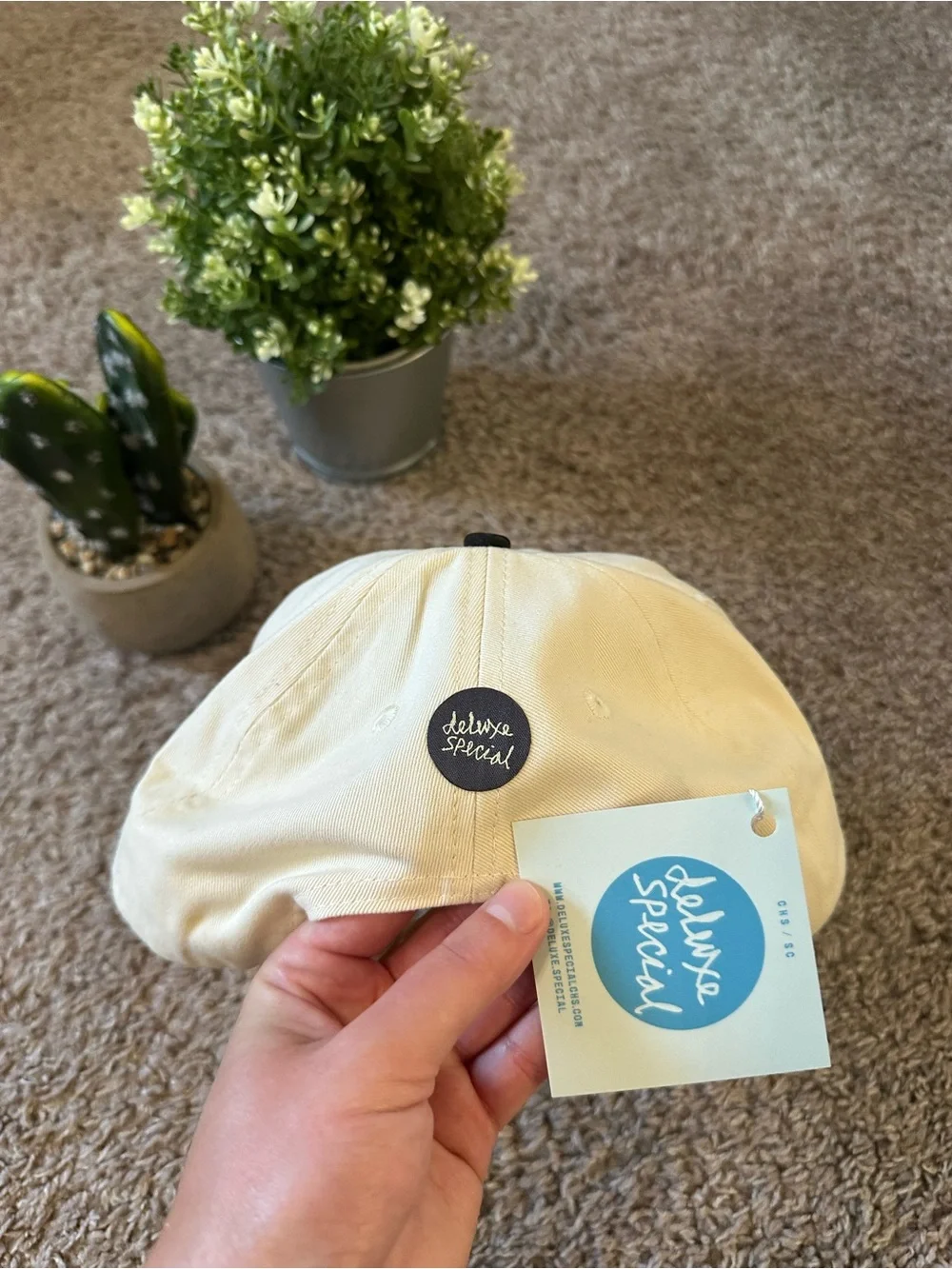 NWT Good Times Down Town Two-Tone Baseball Cap - Cream and Black